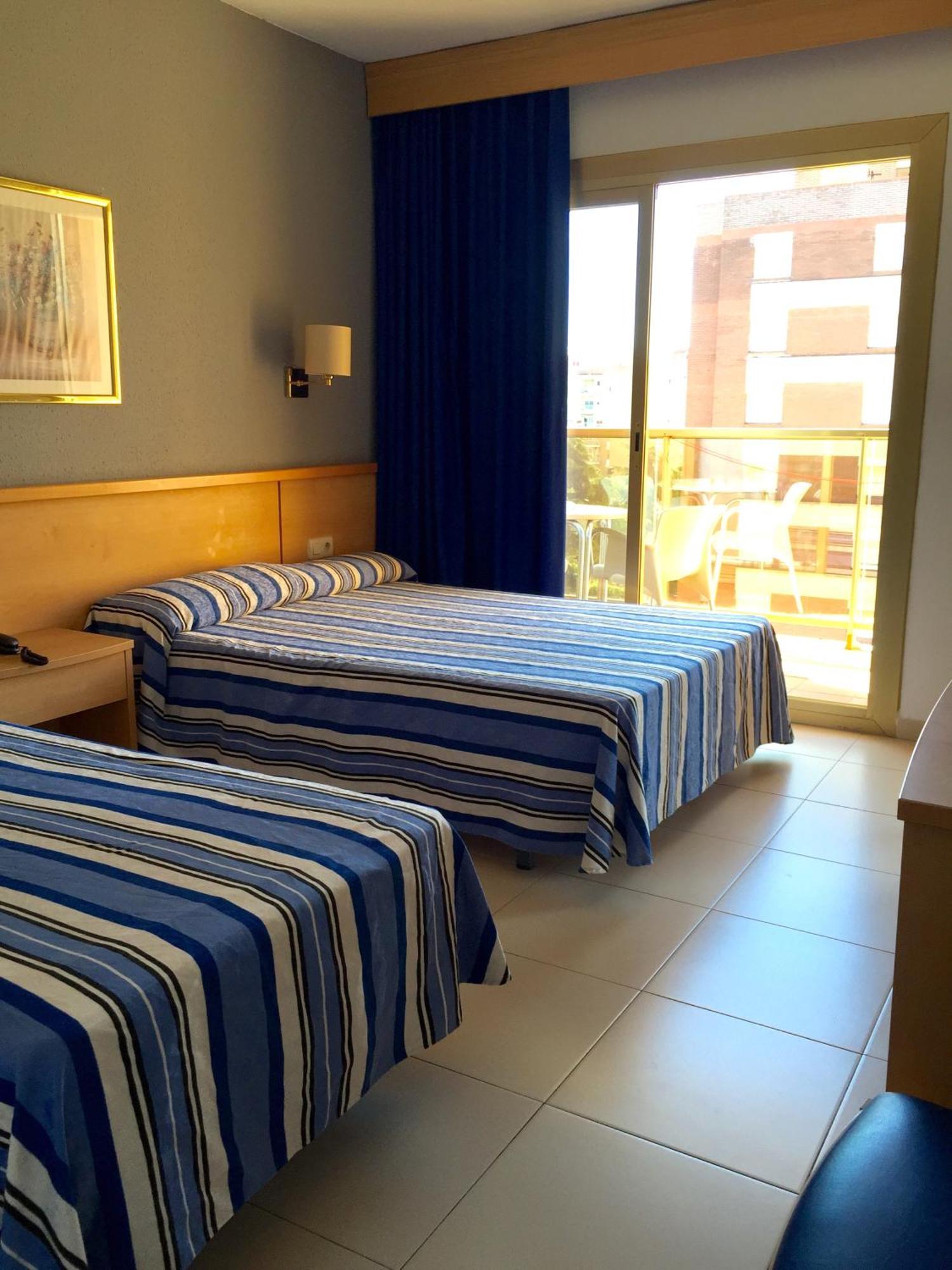 Hotel Bon Repos Calella Oda fotoğraf